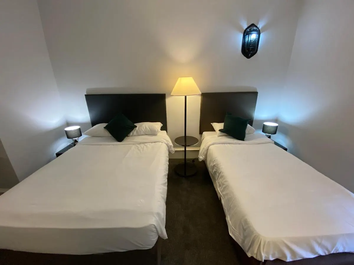 ***  No6 West Coates Hotel Edinburgh United Kingdom