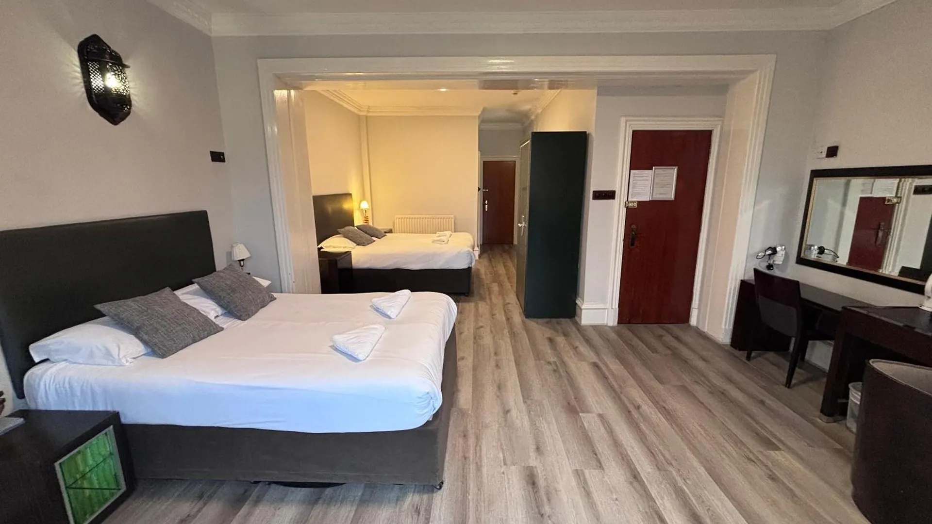 Hotel No6 West Coates EDI