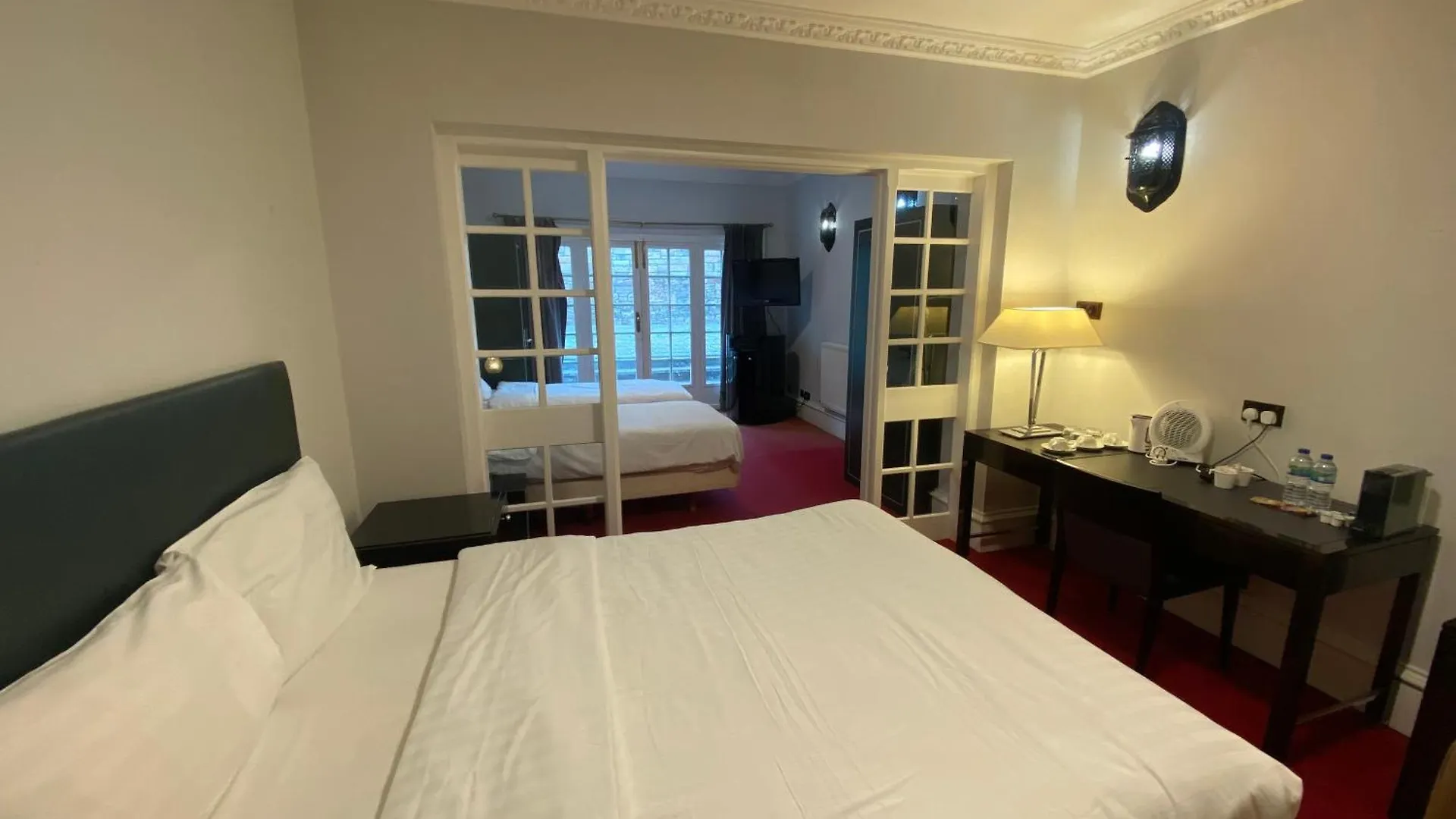 No6 West Coates Hotel Edimburgo